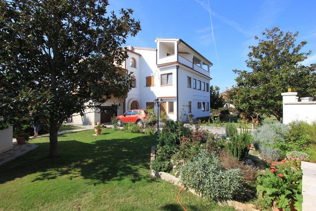 Apartments Anita Помер Экстерьер фото